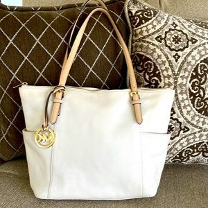 MIchael Kors Cream Tote Bag